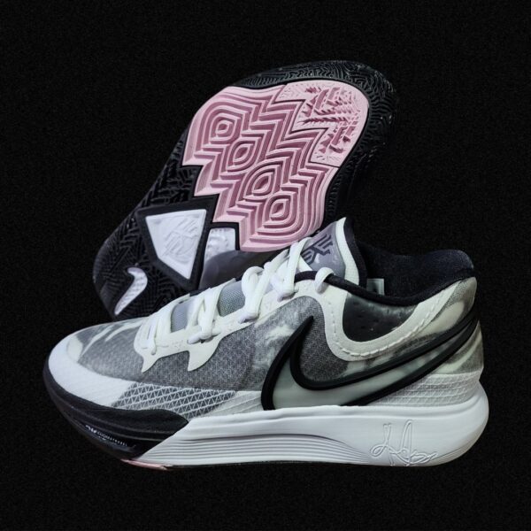 Kyrie 8 "White Black"