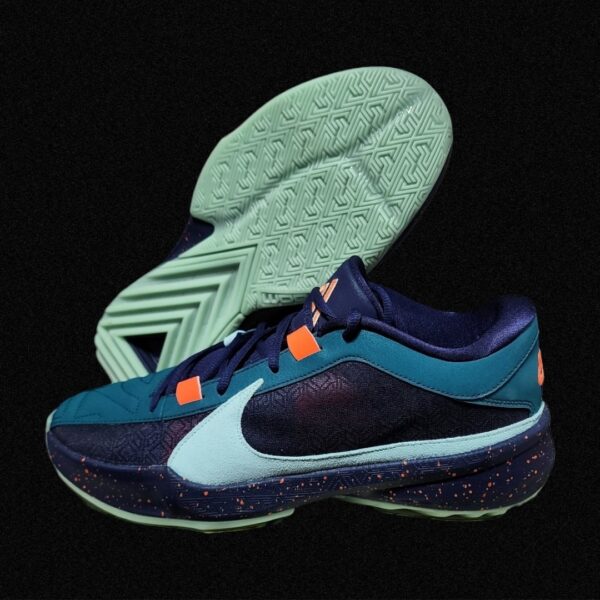 Freak 5 "Geode Teal"