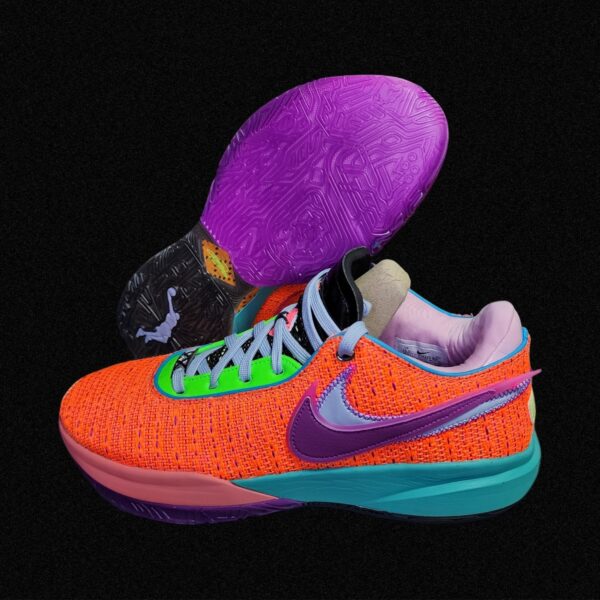 Lebron 20 "Chosen 1"
