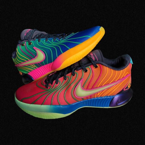 Lebron 21 "Optimims"