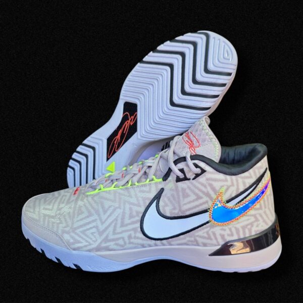 Lebron NXXT Genisus "Platinum Violet"