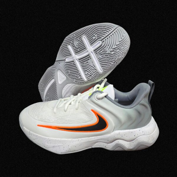 Immortality 4 "White Volt Wolf Grey"