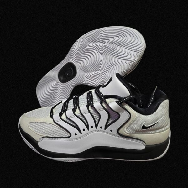 Kd 18 "White Black"